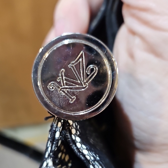 Kathy Van Zeeland Black and Gray Lace Shoulder Bag - Picture 3 of 7